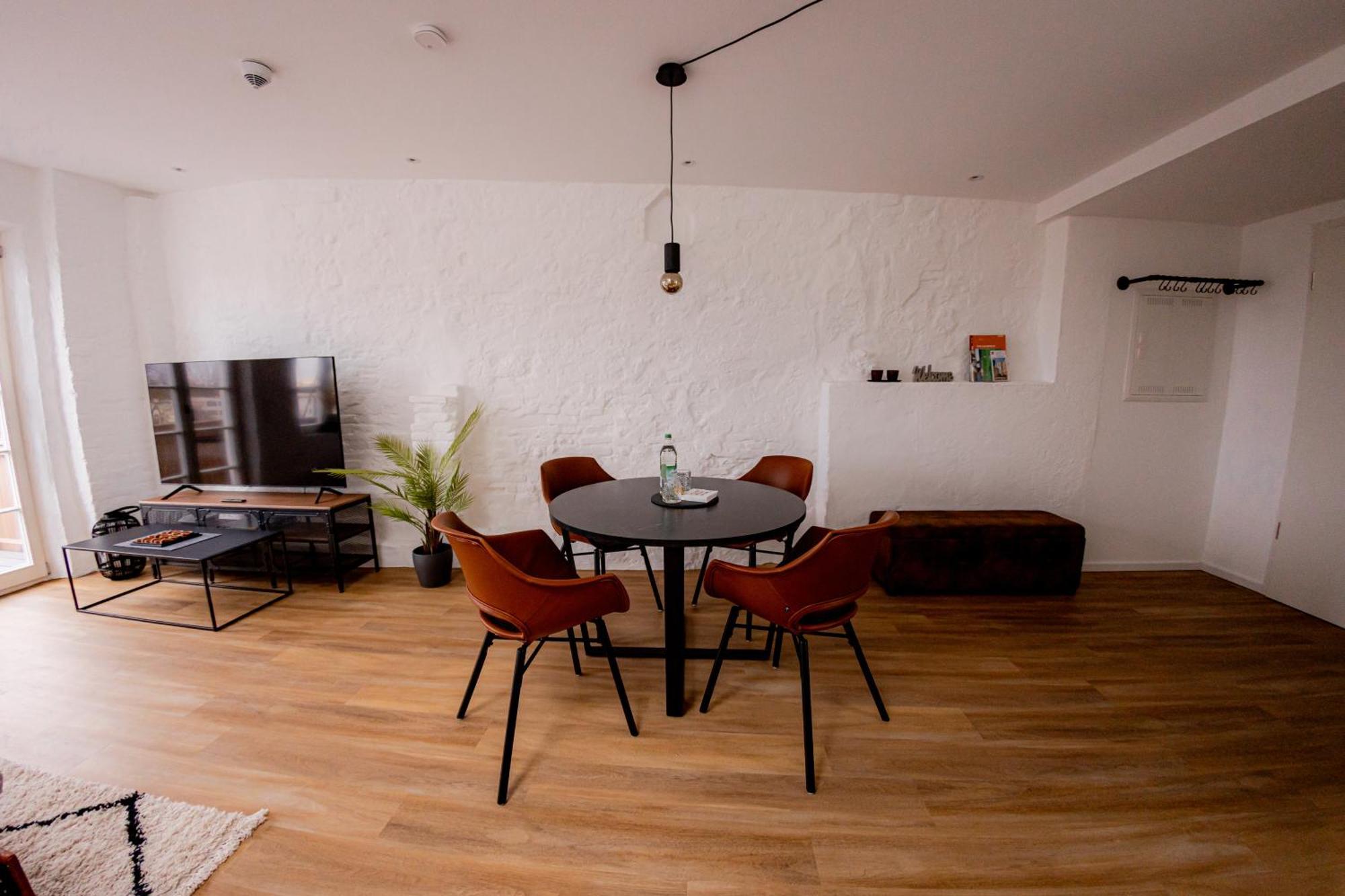 Highlight Am Stadtplatz Muehldorf - C4S Come4Stay - 2 Zimmer Wohnung I Bis Zu 5 Gaeste 外观 照片