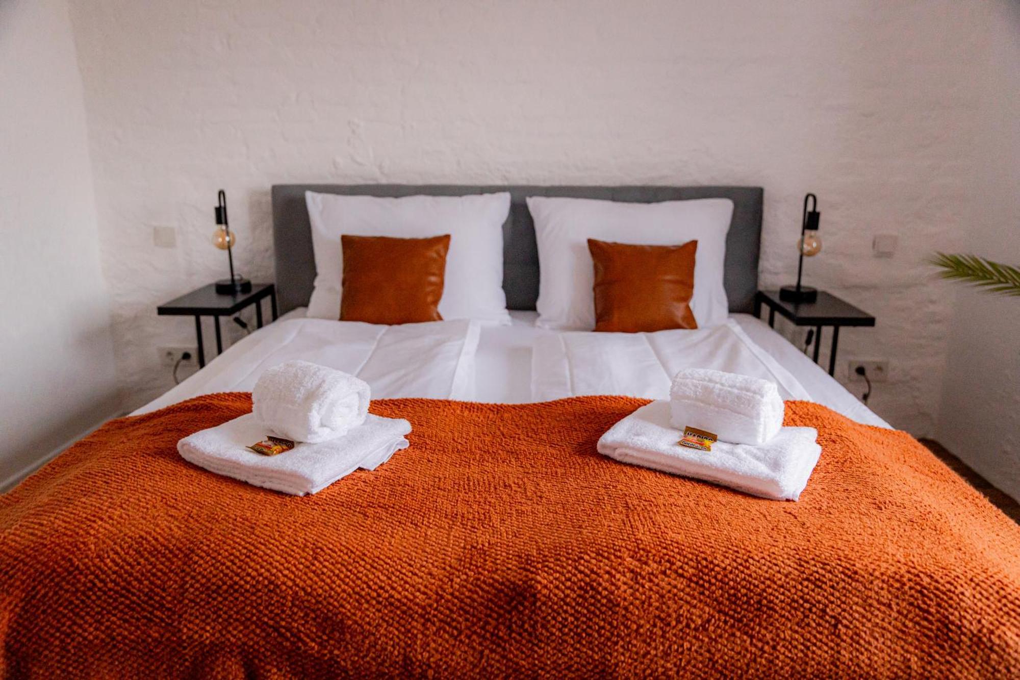 Highlight Am Stadtplatz Muehldorf - C4S Come4Stay - 2 Zimmer Wohnung I Bis Zu 5 Gaeste 客房 照片